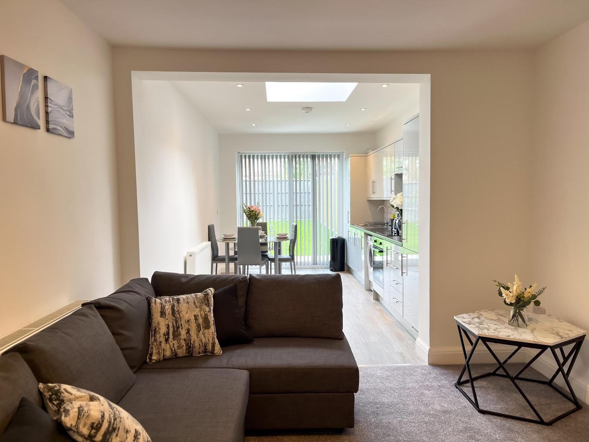 Wembley Stadium, Modern&cozy With Garden Апартаменты *